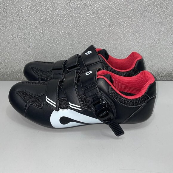 Athletic_Shoes